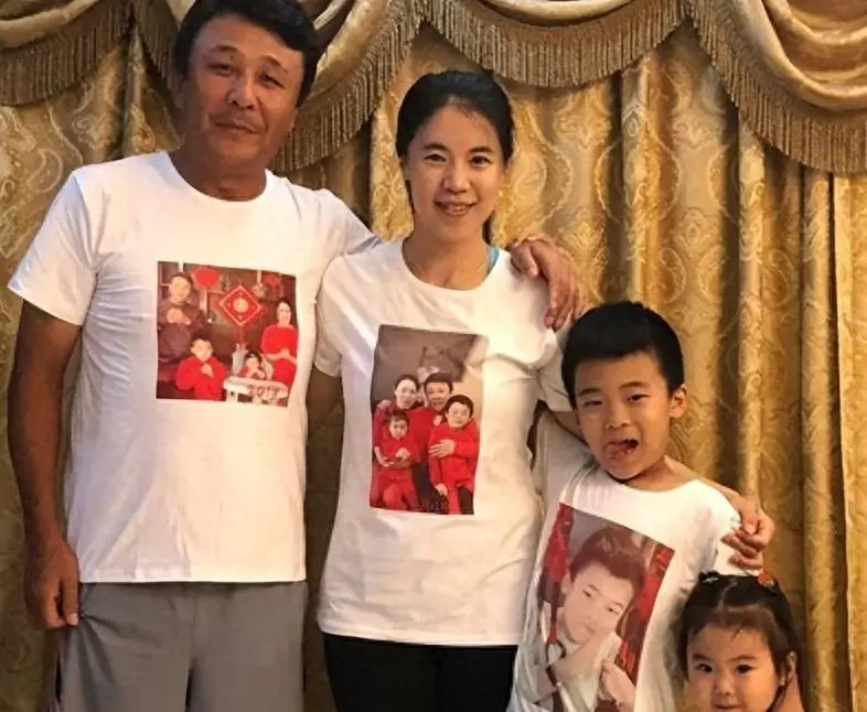 金牛股 王楠老公什么来头？20岁结婚生子又闪离，白手起家如今成亿万富豪